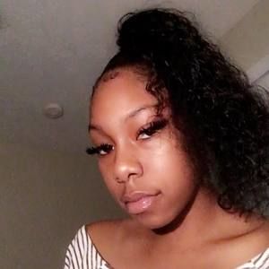 Meet your Posher, Erica